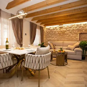 luxury-apartments-lilly-2.splithotels.org/